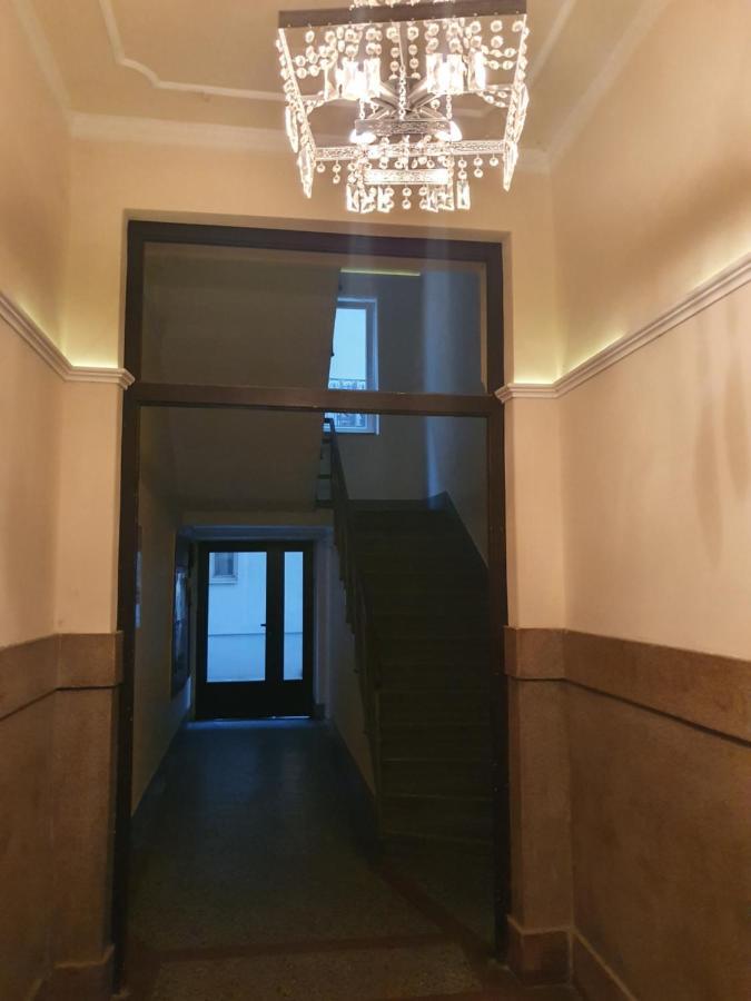 Apartament Happy House Belgrad Zewnętrze zdjęcie