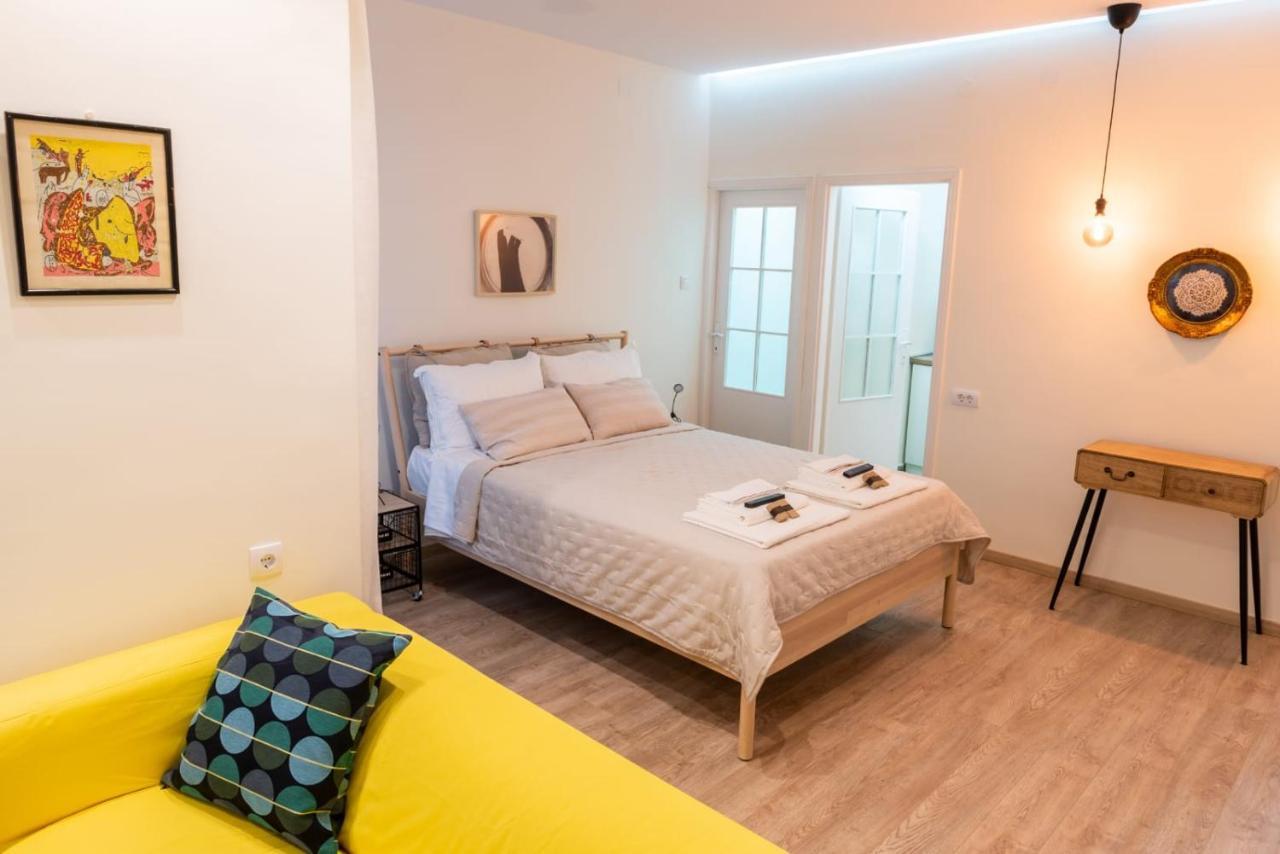 Apartament Happy House Belgrad Zewnętrze zdjęcie