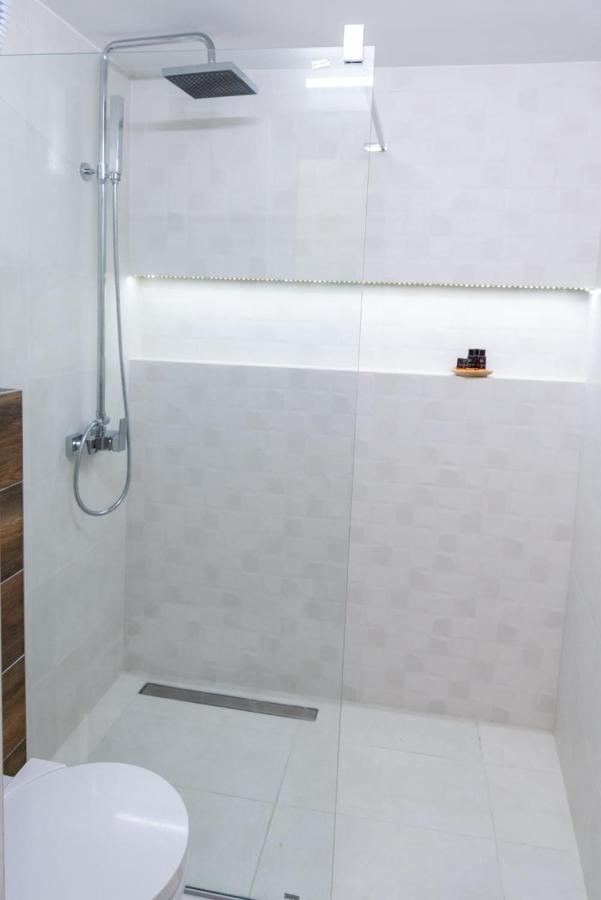 Apartament Happy House Belgrad Zewnętrze zdjęcie